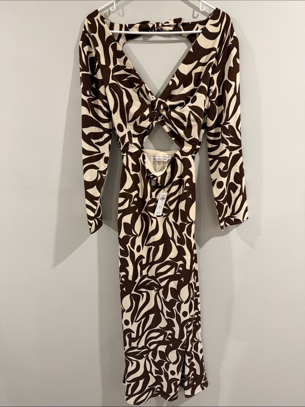 Abercrombie Cutout Long Sleeve Midi Dress in Brown Abstract Print, Size S (NWT)